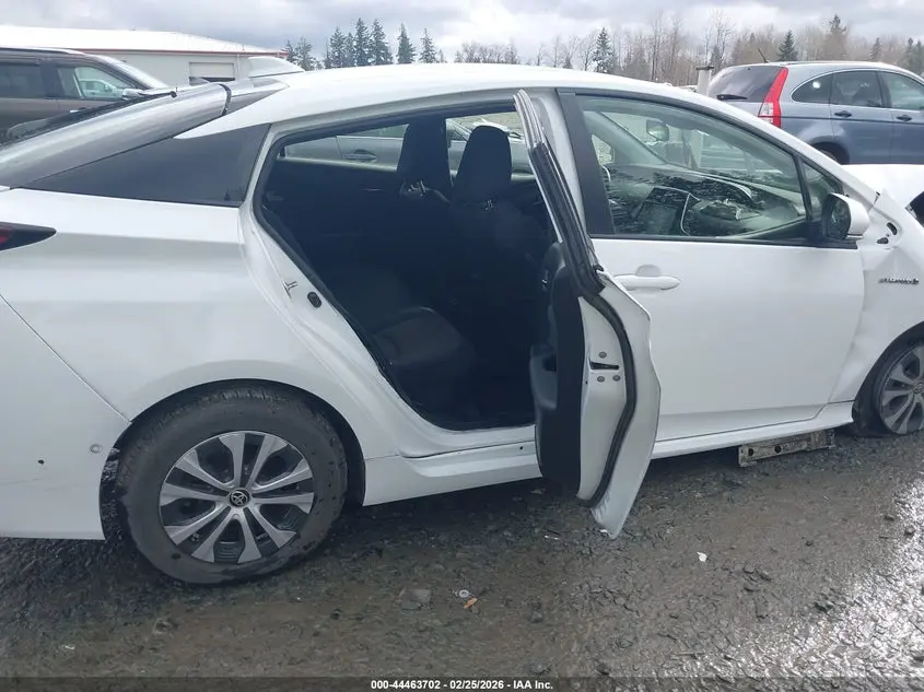 2021 TOYOTA PRIUS LE AWD-E