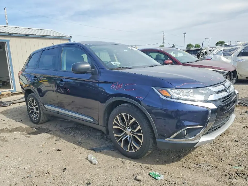 2016 MITSUBISHI OUTLANDER SE  