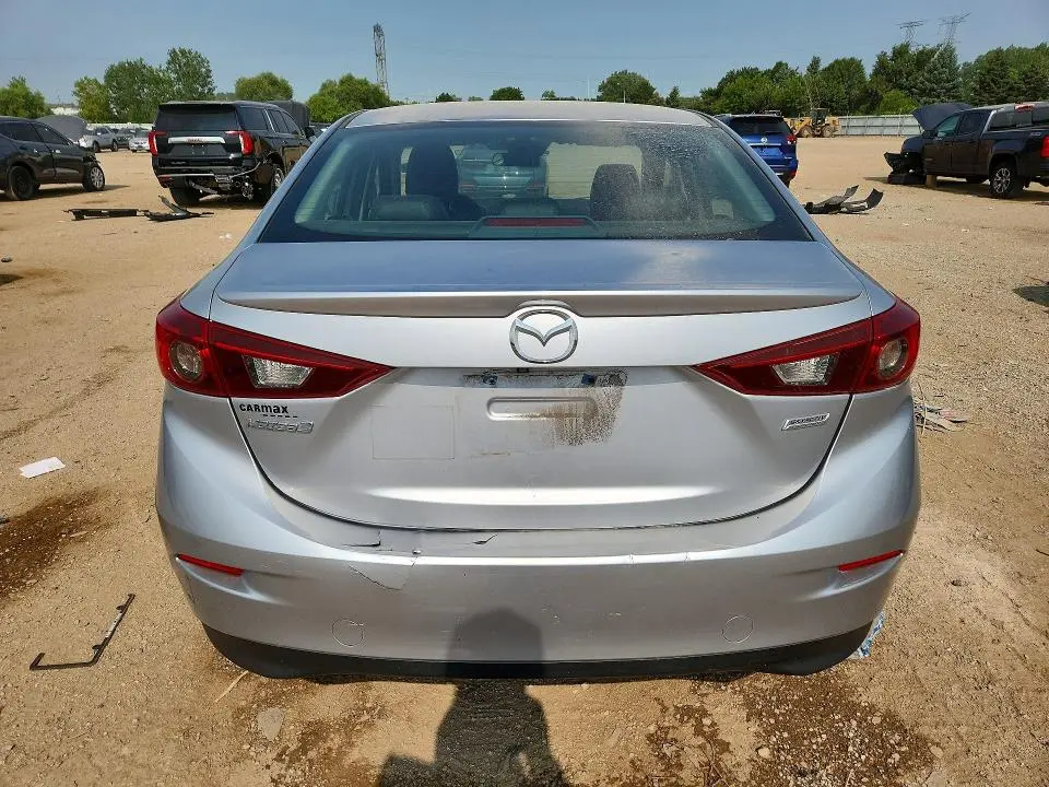 2018 MAZDA 3 TOURING  