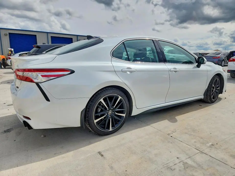 2020 TOYOTA CAMRY XSE  