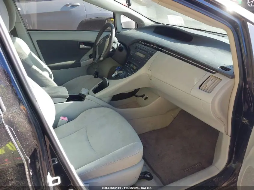 2011 TOYOTA PRIUS TWO