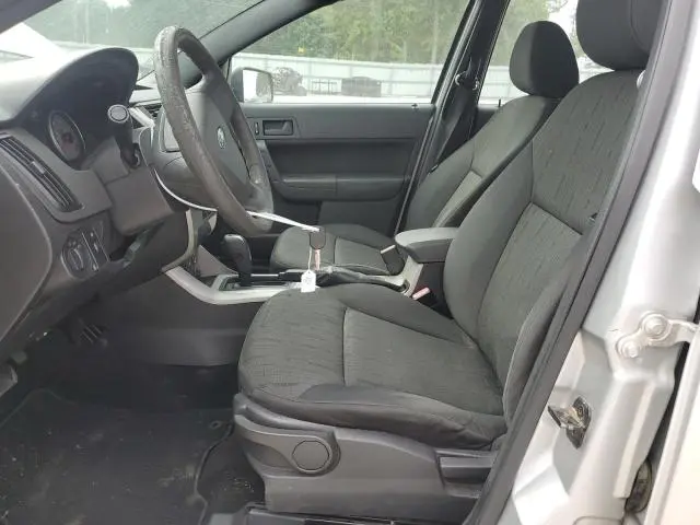 2010 FORD FOCUS SE