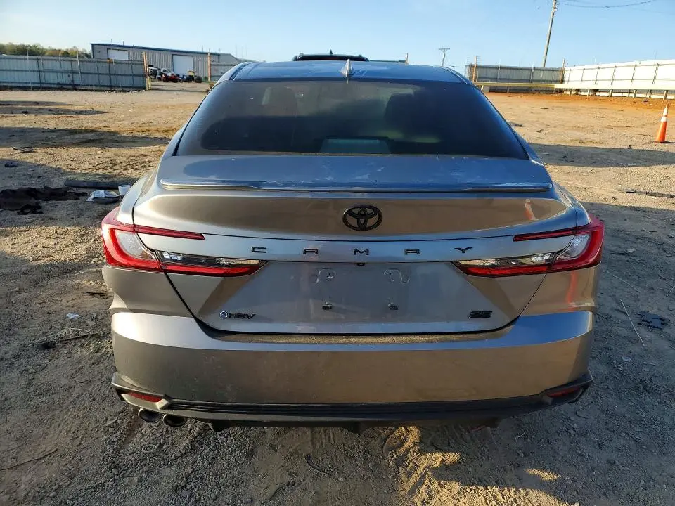 2025 TOYOTA CAMRY   