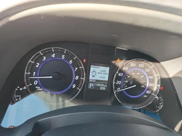 2017 INFINITI QX70   