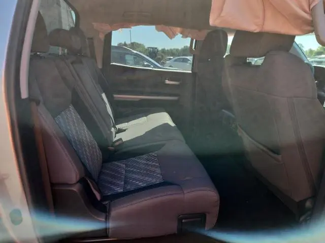 2019 TOYOTA TUNDRA CREWMAX SR5  