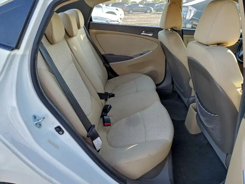 2012 HYUNDAI ACCENT GLS  