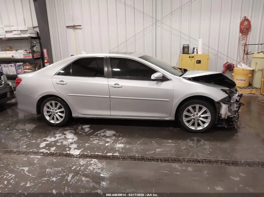 2012 TOYOTA CAMRY XLE V6