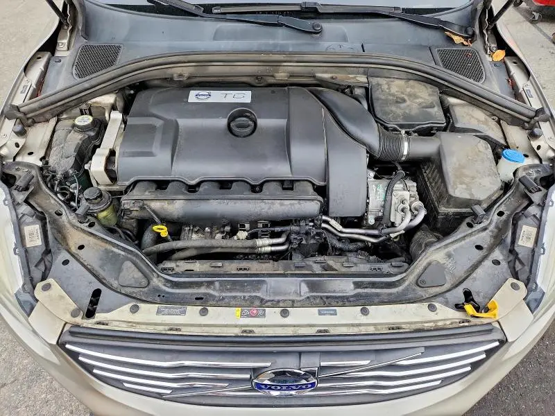 2014 VOLVO XC60 T6  