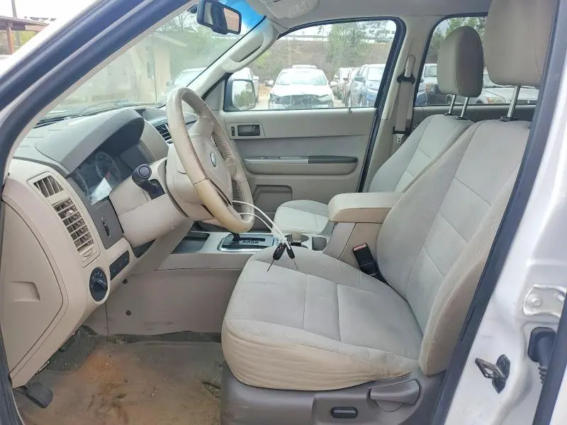 2011 FORD ESCAPE XLT  