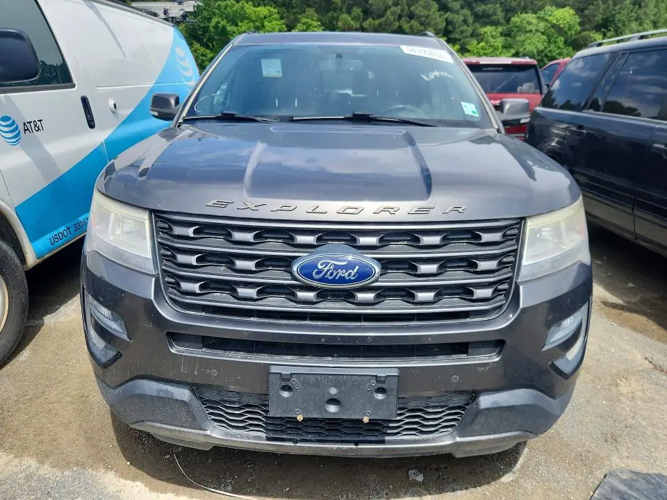 2017 FORD EXPLORER XLT  