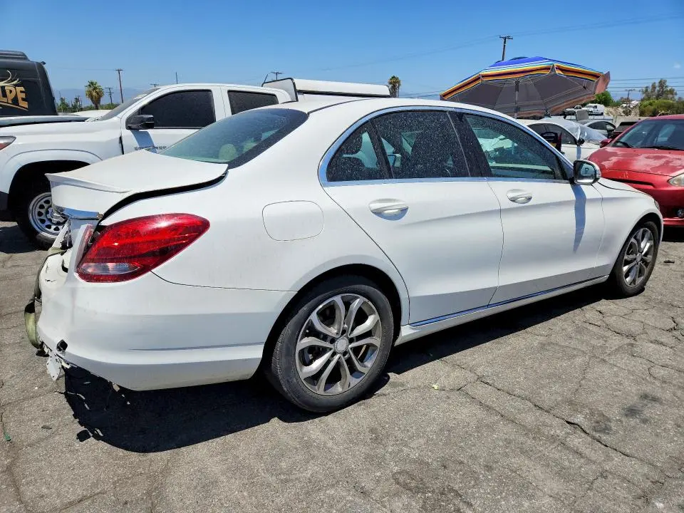 2015 MERCEDES-BENZ C 300  