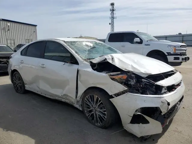 2024 KIA FORTE GT LINE  