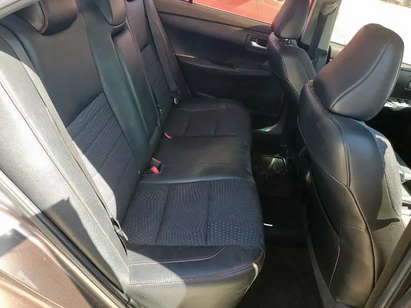 2015 TOYOTA CAMRY LE  