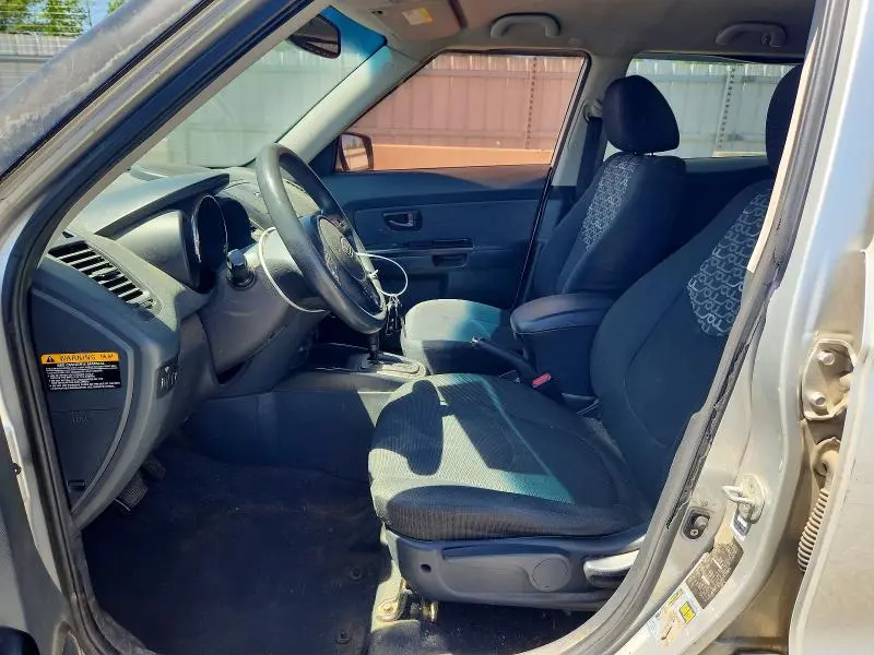 2010 KIA SOUL +  