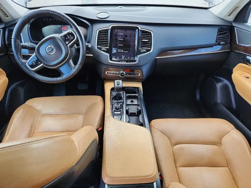 2016 VOLVO XC90 T6  