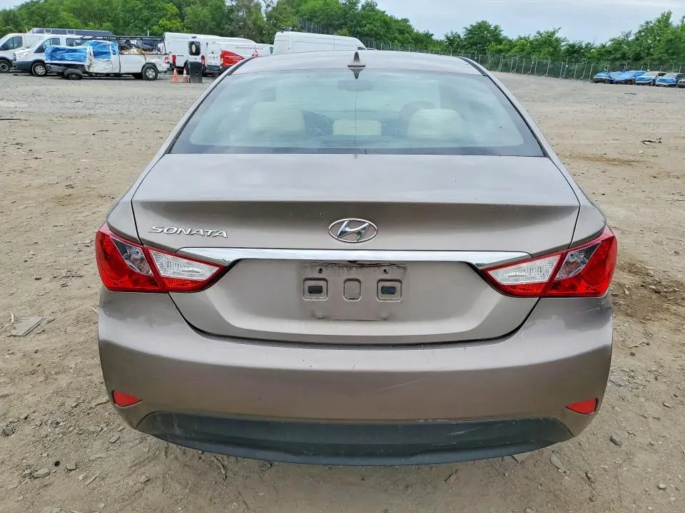 2014 HYUNDAI SONATA GLS  