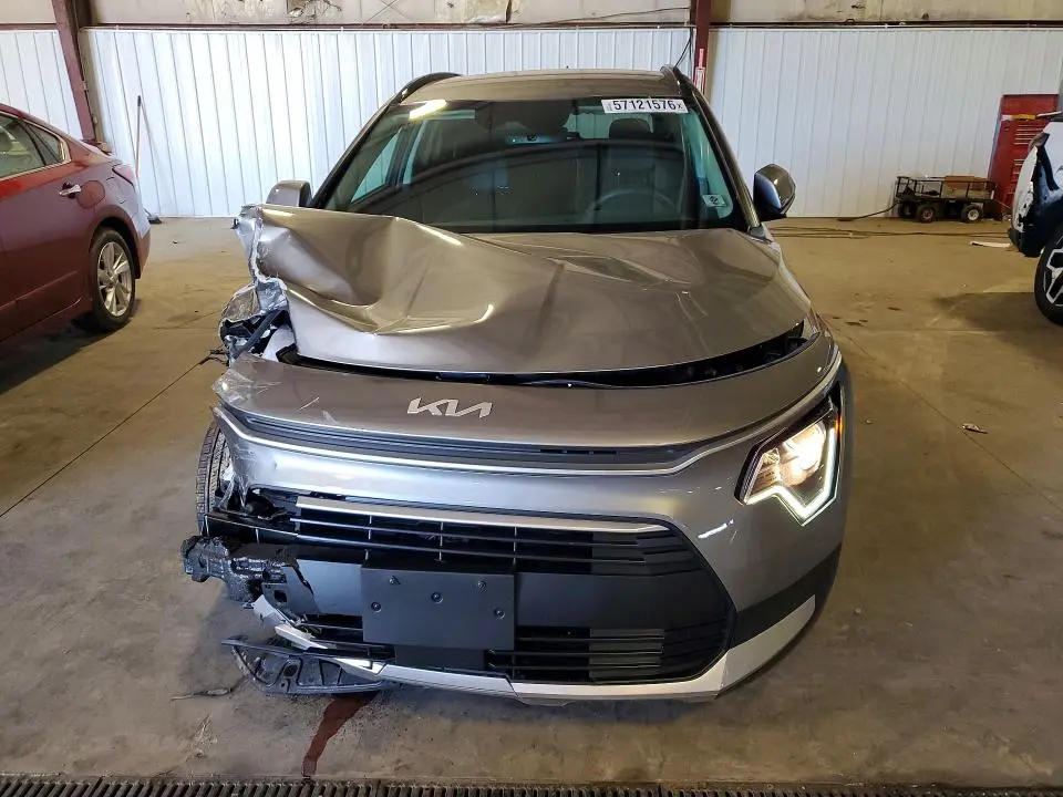 2025 KIA NIRO EX  