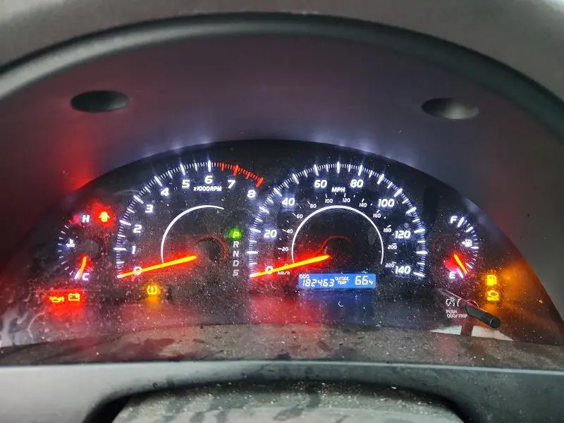 2011 TOYOTA CAMRY LE  