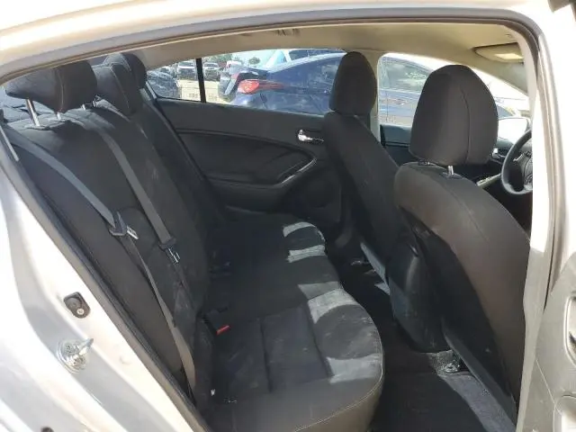 2016 KIA FORTE LX  