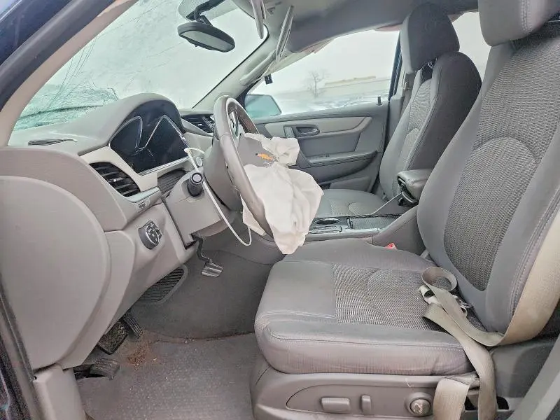 2016 CHEVROLET TRAVERSE LT  