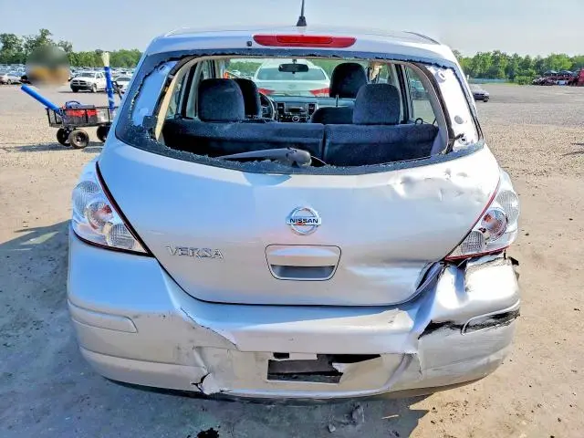 2011 NISSAN VERSA 1.8 S  