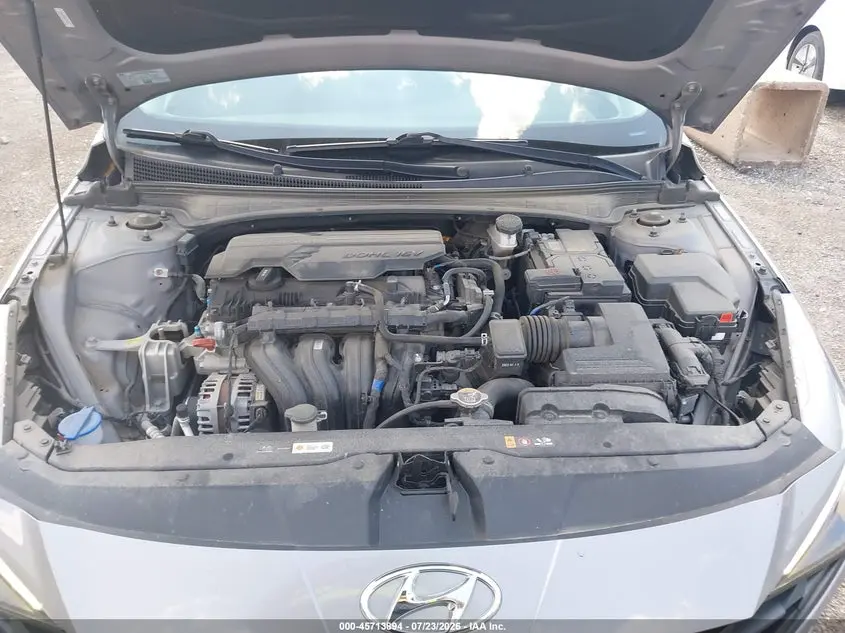2023 HYUNDAI ELANTRA SE