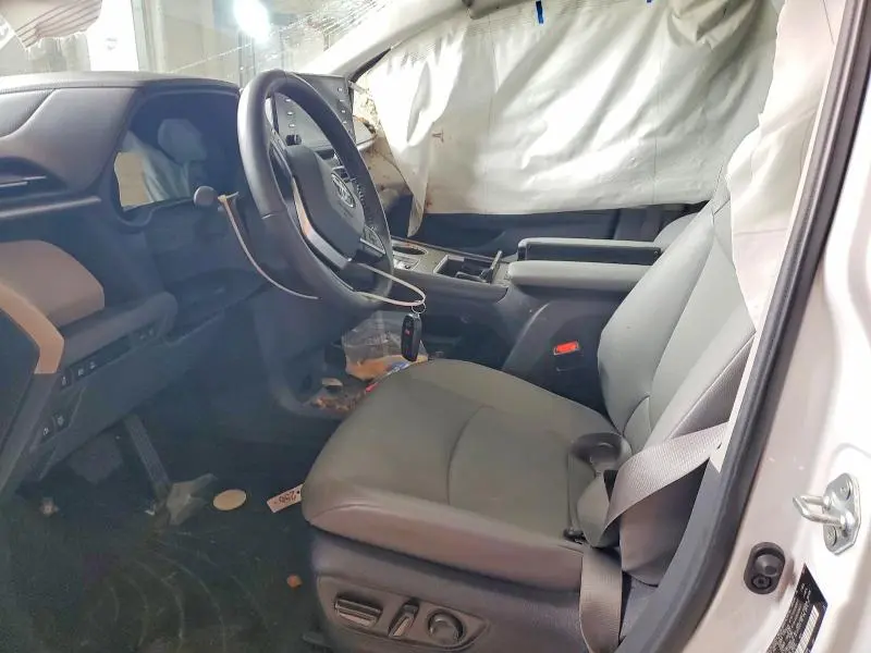 2024 TOYOTA SIENNA XLE 7-PASSENGER  