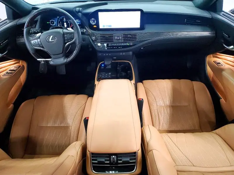 2024 LEXUS LS 500  