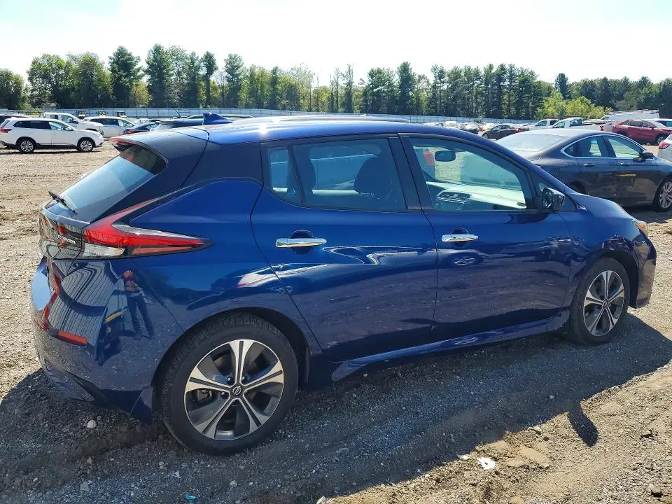 2022 NISSAN LEAF SV PLUS  