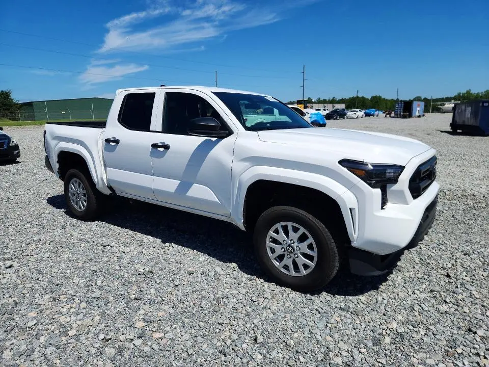 2025 TOYOTA TACOMA SR  