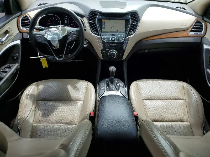 2016 HYUNDAI SANTA FE SE  