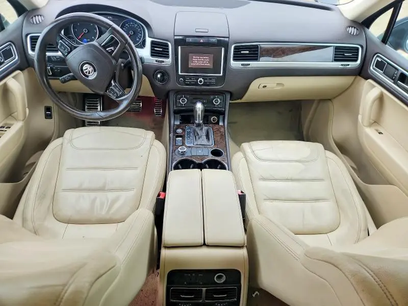 2013 VOLKSWAGEN TOUAREG V6 TDI  