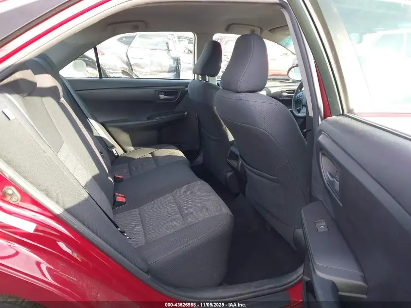 2016 TOYOTA CAMRY LE