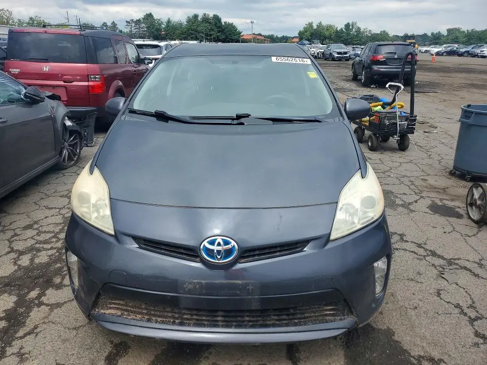 2013 TOYOTA PRIUS TWO  