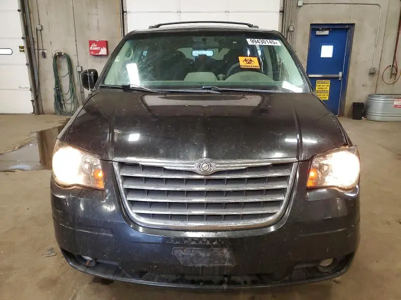 2010 CHRYSLER TOWN & COUNTRY TOURING  