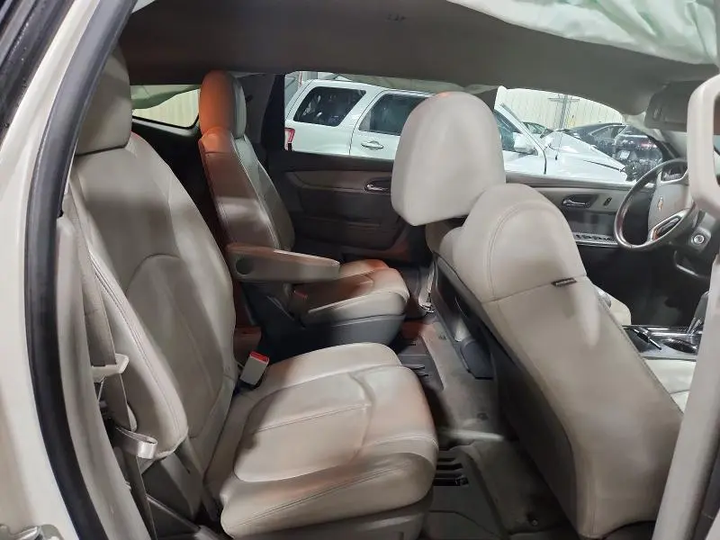 2013 CHEVROLET TRAVERSE LT  