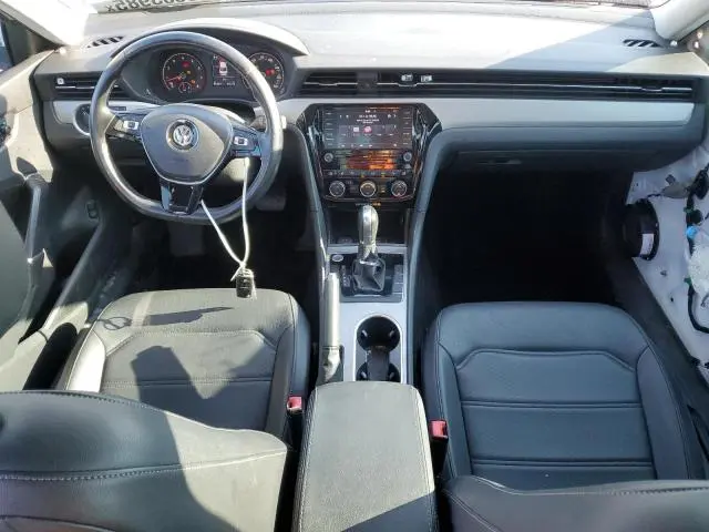 2020 VOLKSWAGEN PASSAT SE  