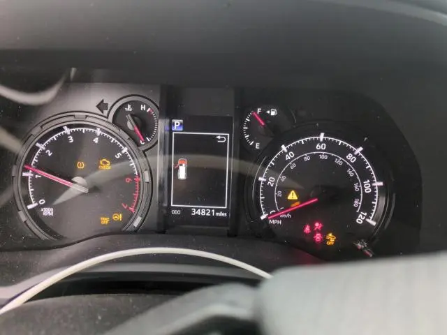 2023 TOYOTA 4RUNNER SE