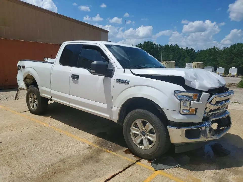 2017 FORD F150 SUPER CAB  