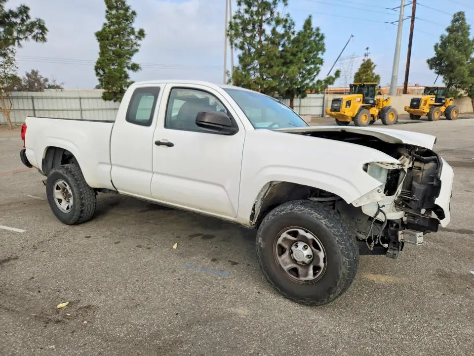 2017 TOYOTA TACOMA SR  