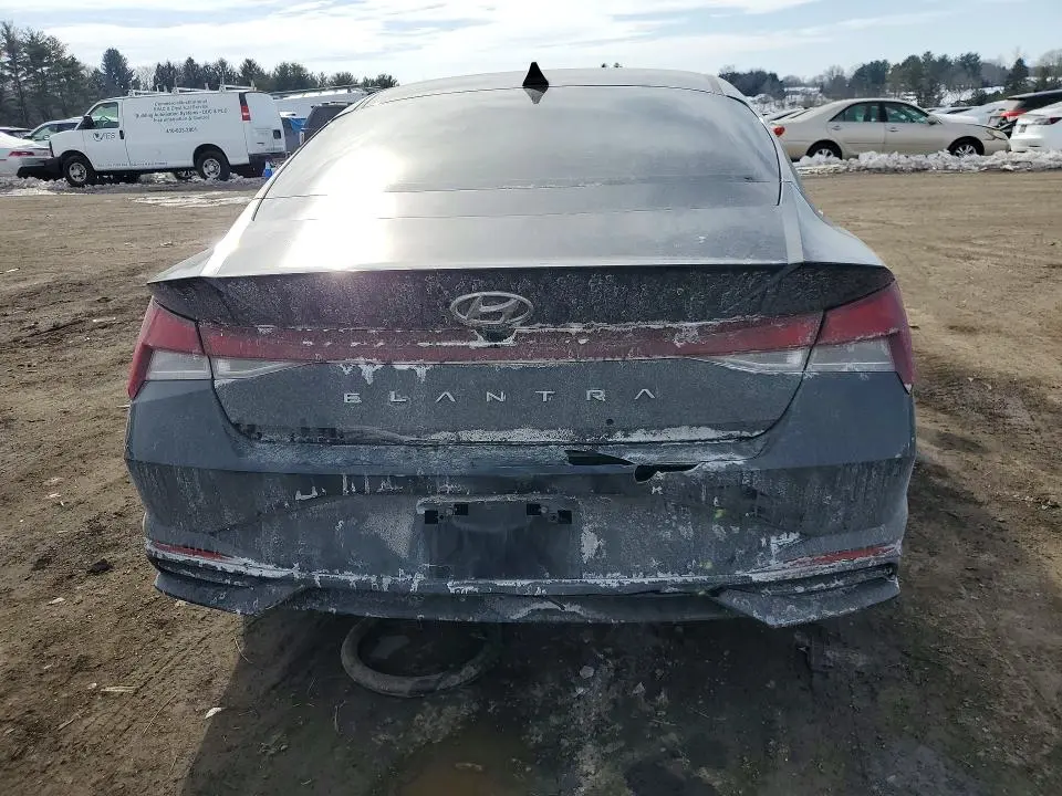 2021 HYUNDAI ELANTRA SEL  