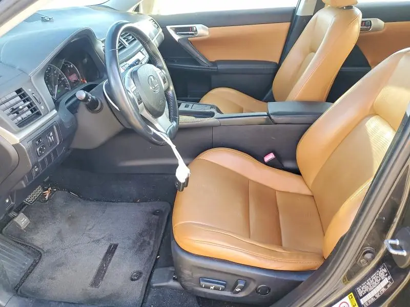 2011 LEXUS CT 200  