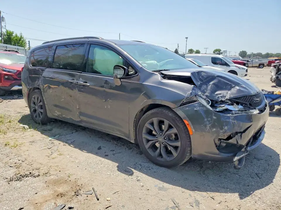 2018 CHRYSLER PACIFICA TOURING L PLUS  
