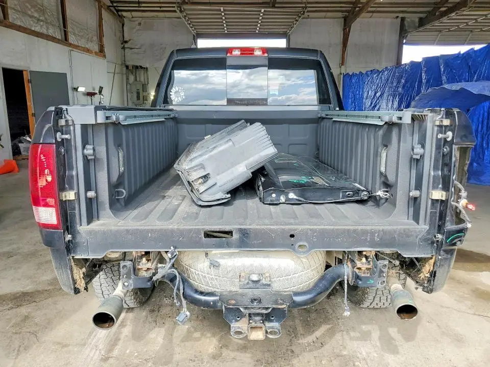 2017 RAM 1500 SLT  