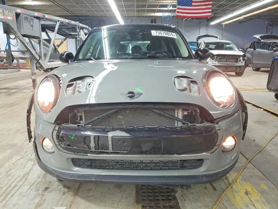 2018 MINI COOPER   