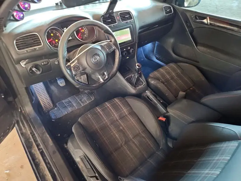 2011 VOLKSWAGEN GTI   