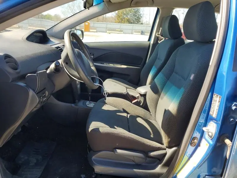 2010 TOYOTA YARIS BASE  