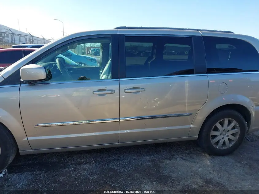 2015 CHRYSLER TOWN & COUNTRY TOURING