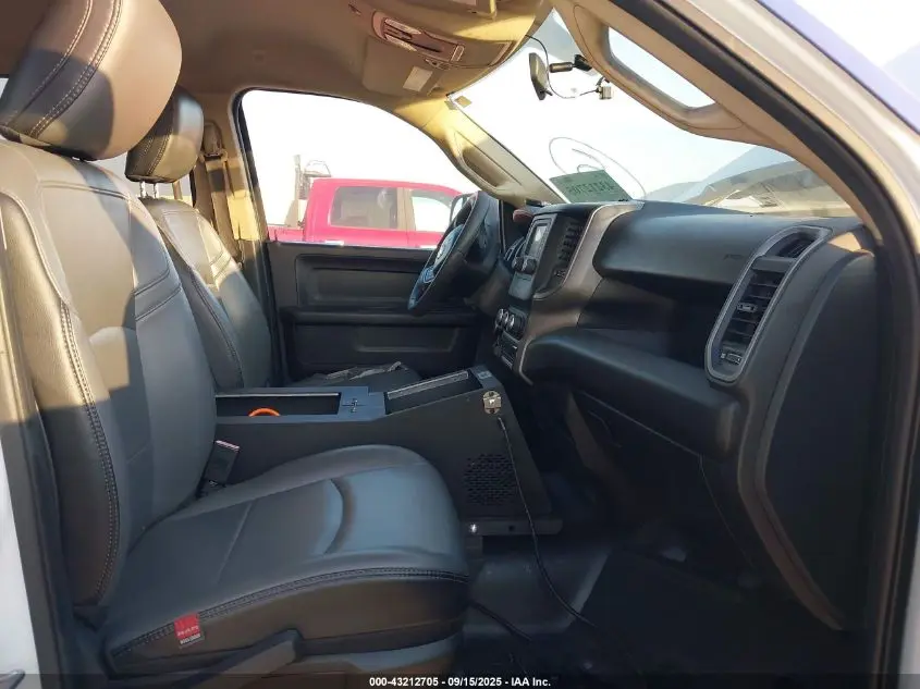 2020 RAM 2500 TRADESMAN  4X4 8' BOX