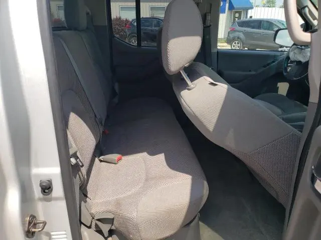 2015 NISSAN FRONTIER S  